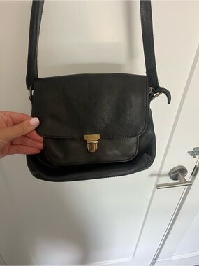 Fatface leather bag